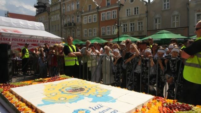 Opole - pierwsze obchody dnia województwa opolskiego - święta uchwalonego dzień wcześniej na uroczystej sesji sejmiku WO w 10 rocznicę obrony województwa opolskiego