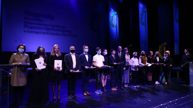 Wręczenie nagród i stypendiów edukacyjnych