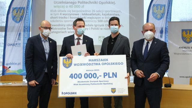 Pierwsze umowy dla organizacji sportowych