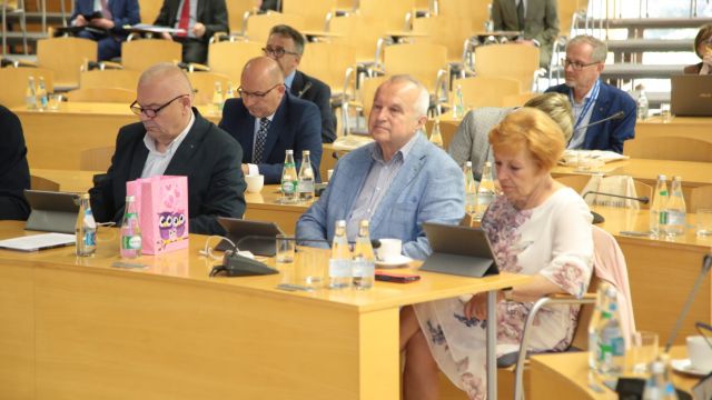 Majowa sesja sejmiku