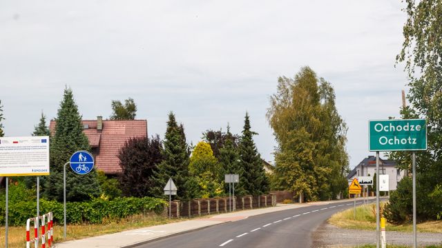 Droga w Ochodzach po remoncie