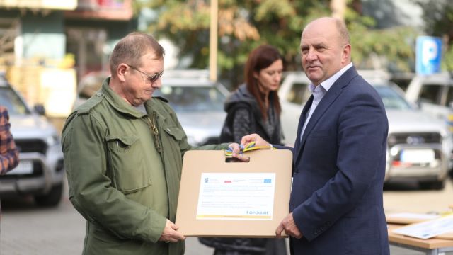 Samochody i specjalistyczny sprzęt