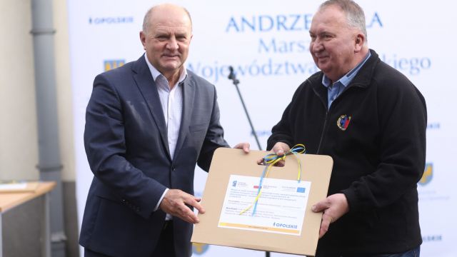 Samochody i specjalistyczny sprzęt