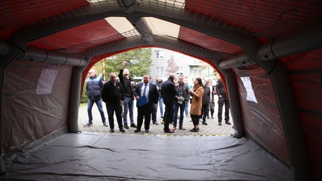 Samochody i specjalistyczny sprzęt