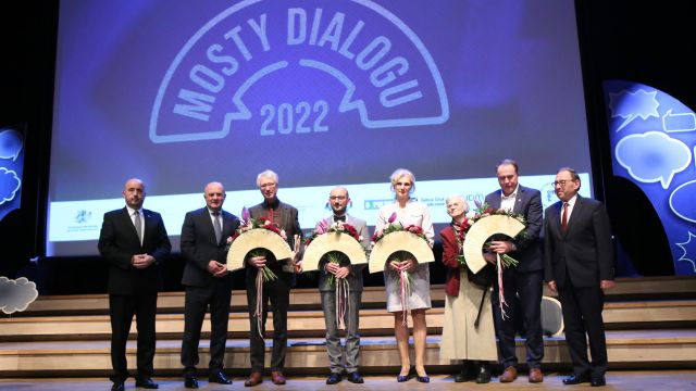 Mosty Dialogu wręczone
