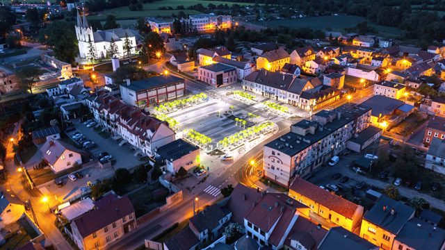 Rynek 100 drzew