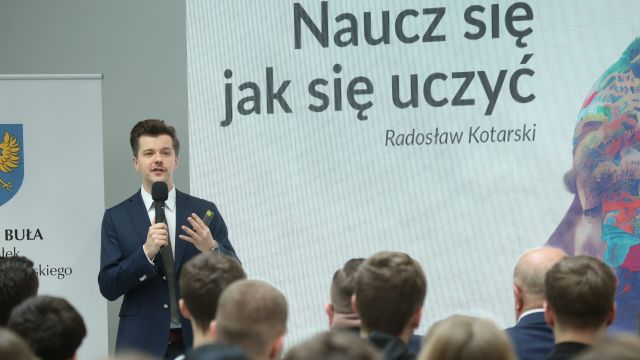 inspirują młodzież