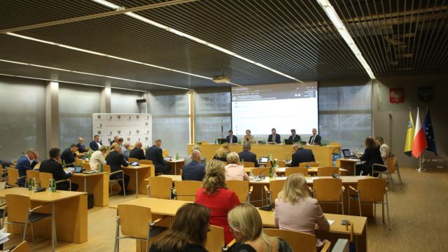 Sierpniowa sesja sejmiku