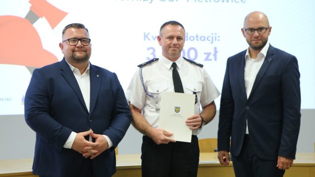 Przekazanie umów