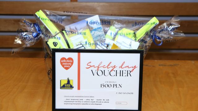 Przekazanie gadżetów na WOŚP