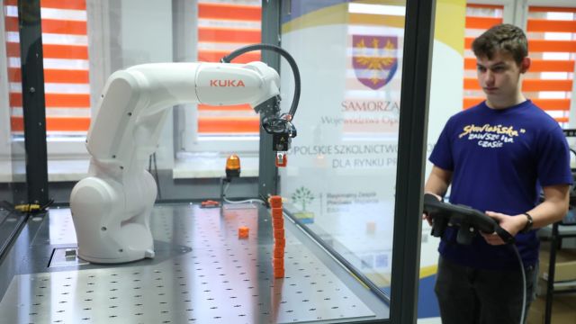 Pracownia w szkole w Brzegu