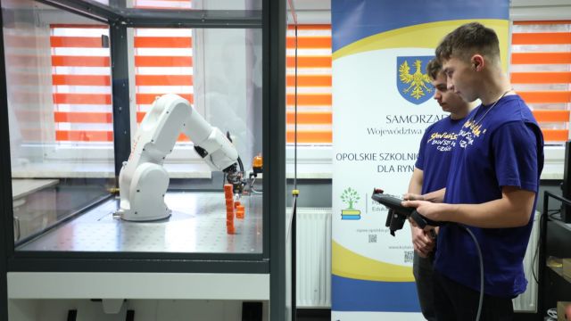 Pracownia w szkole w Brzegu