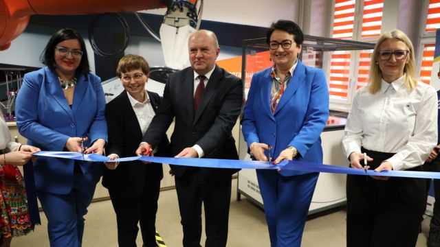 Pracownia w szkole w Brzegu