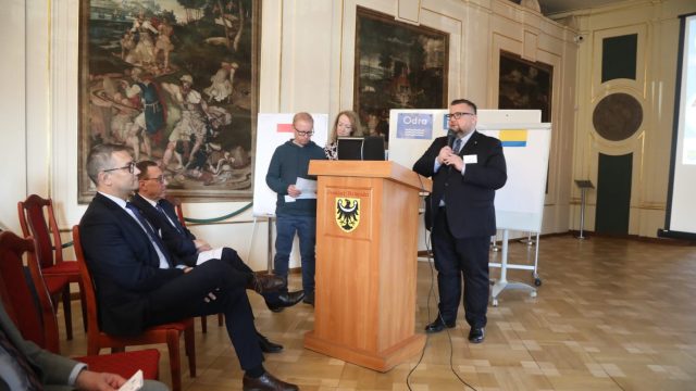 Debata o Odrze
