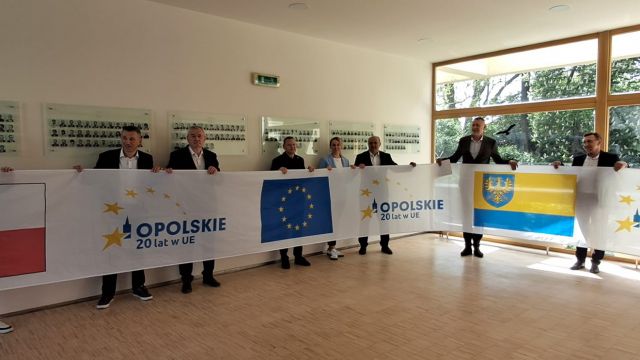 Podpisanie umów na programy centralne