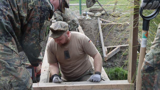 Fot.Bundeswehr/Dyba Pomoc z regionów partnerskich