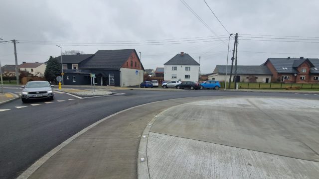 Nowe rondo w Kadłubie Turawskim