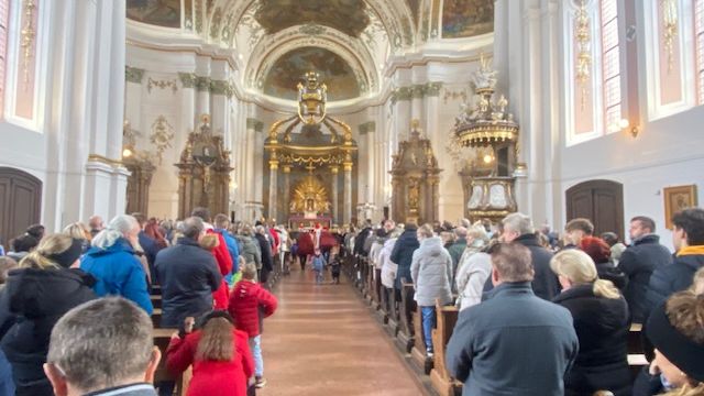 Tradycji stało się zadość – opolscy muzycy zagrali świątecznie