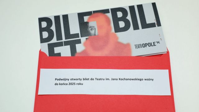 Przekazanie darów dla WoŚP