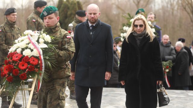 Pamięć o ofiarach wojny żyje dzięki takim uroczystościom