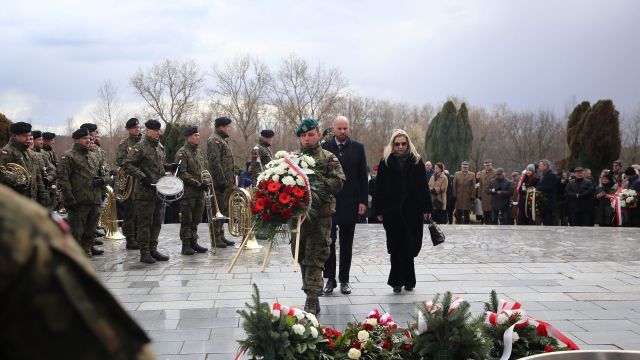 Pamięć o ofiarach wojny żyje dzięki takim uroczystościom