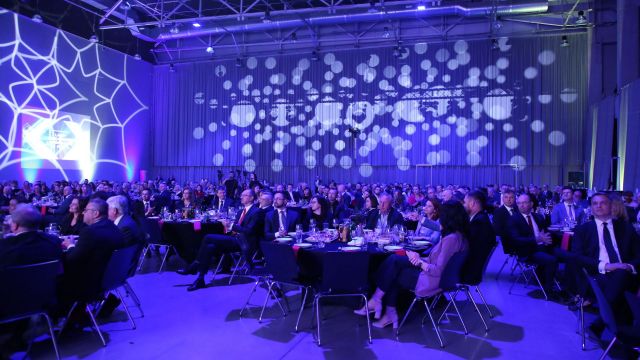 Laury Umiejętności i Kompetencji