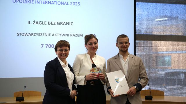 wręczenie umów beneficjentom