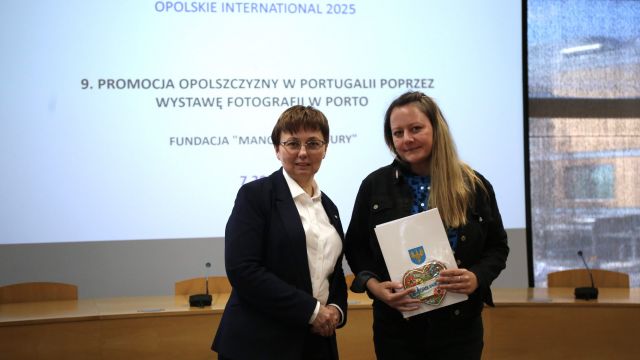 wręczenie umów beneficjentom