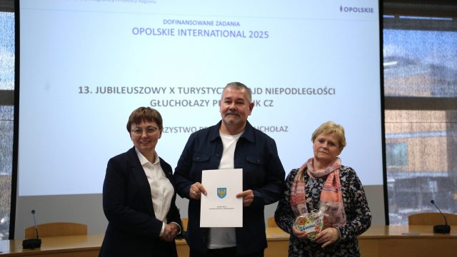 wręczenie umów beneficjentom