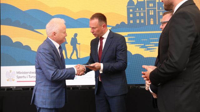Lwy Turystyki
