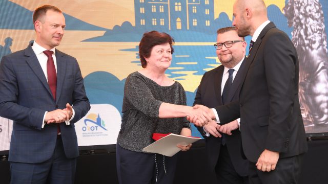 Lwy Turystyki