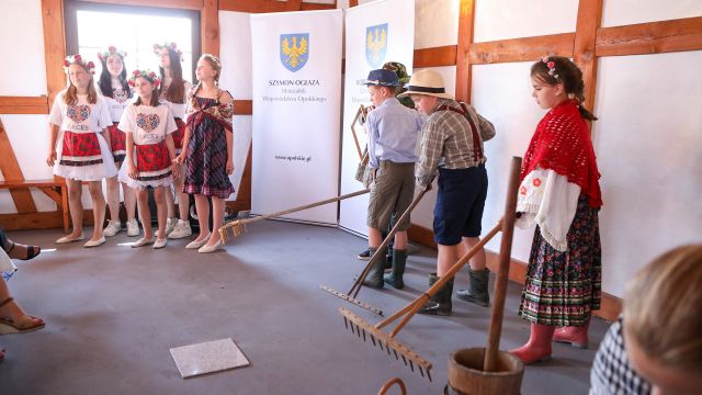 Umowy dla beneficjentów konkursu