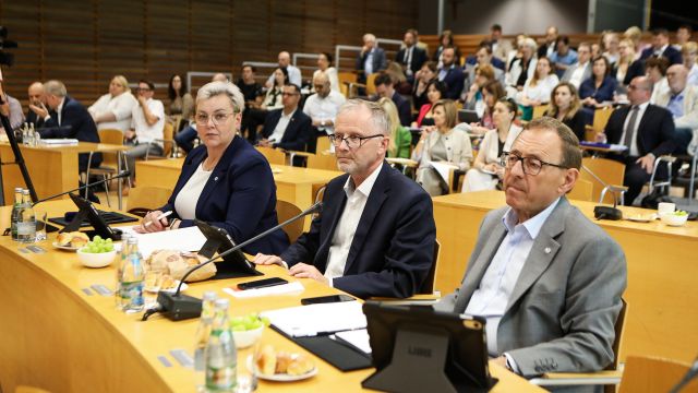 Najpierw wotum zaufania, potem absolutorium dla zarządu województwa
