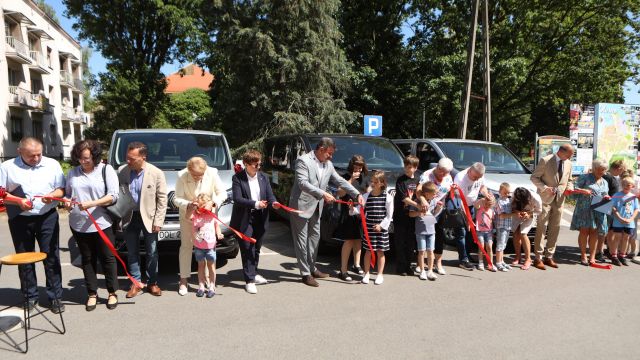 Przekazanie trzech busów