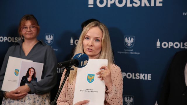 Konkurs Aktywizm kobiet - wręczenie umów