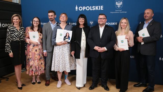 Konkurs Aktywizm kobiet - wręczenie umów