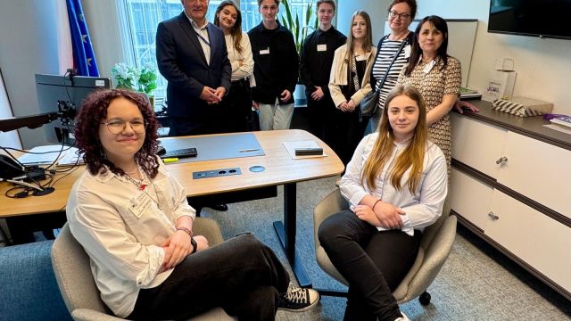 Laureaci Euroquizu w Brukseli