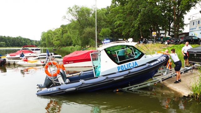 Łódź patrolowa dla policji