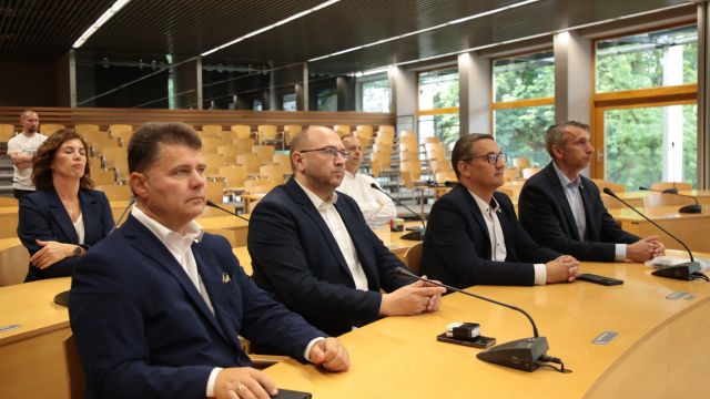 Umowy na drogi dojazdowe do pól