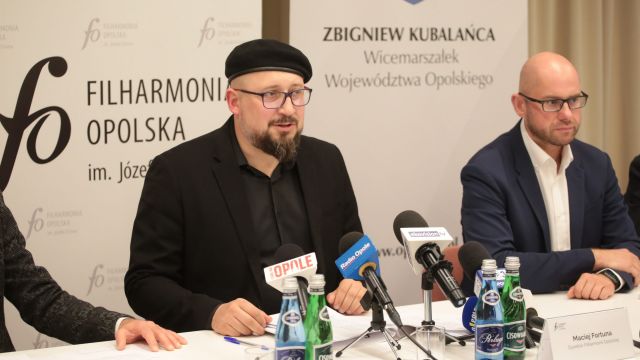 Konferencja prasowa w filharmonii