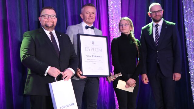 Jesień zaczyna się pogodnie  – z ludźmi o wielkich sercach