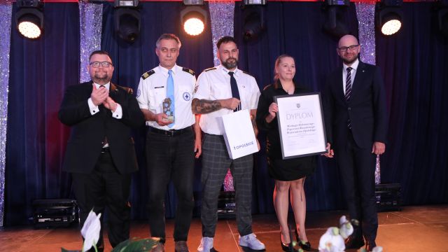 Jesień zaczyna się pogodnie  – z ludźmi o wielkich sercach