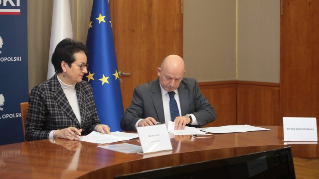 Podpisanie umowy z wojewodą
