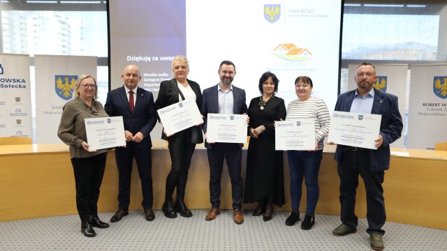 Wręczenie tablic MIS