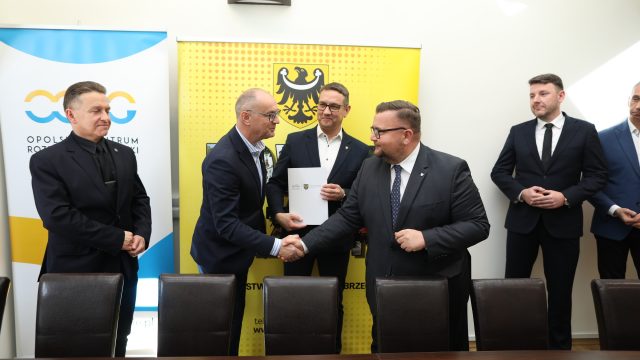 Umowy dla powiatu brzeskiego