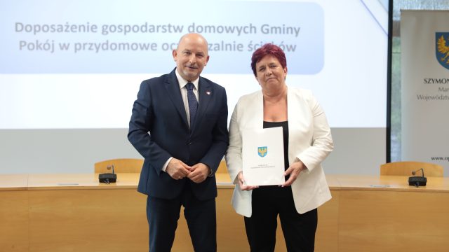 Wręczenie umów
