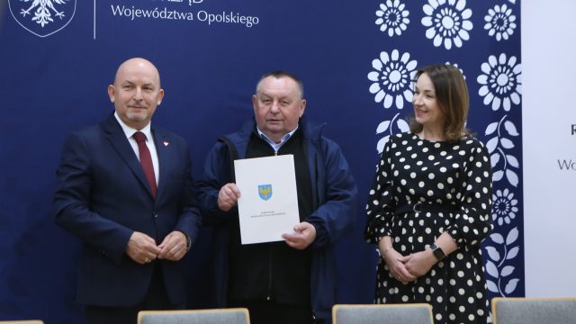 Przekazanie umów