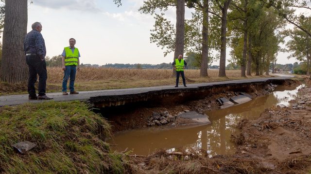 Promesa na odbudowę drogi w Racławicach
