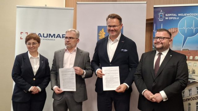 podpisanie umowy na rozbudowę